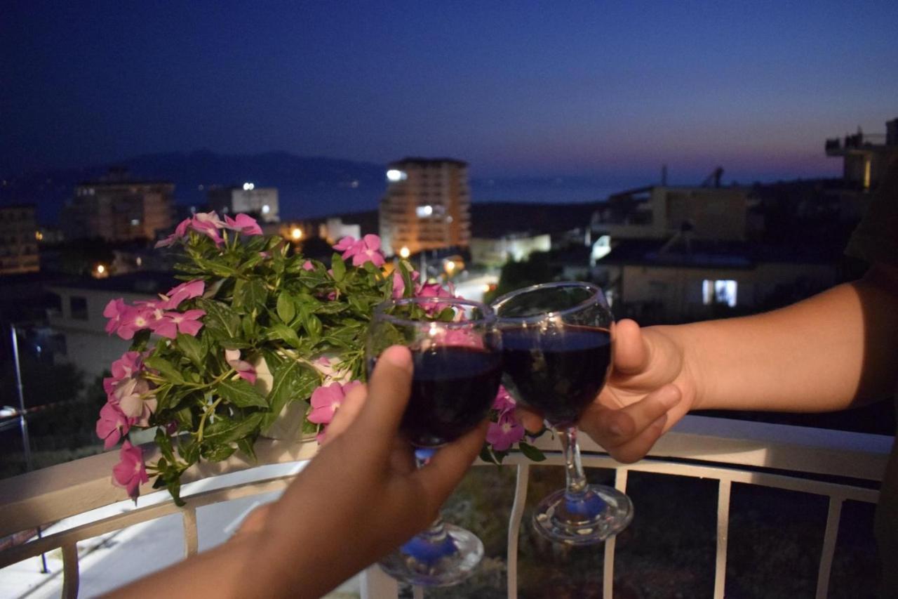 Isabela Apartments Sarandë エクステリア 写真