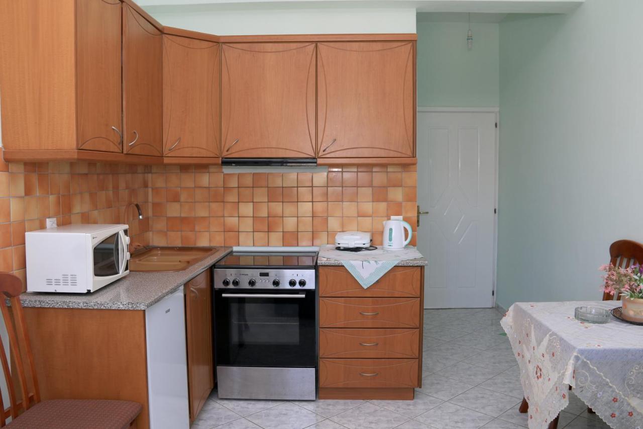 Isabela Apartments Sarandë エクステリア 写真