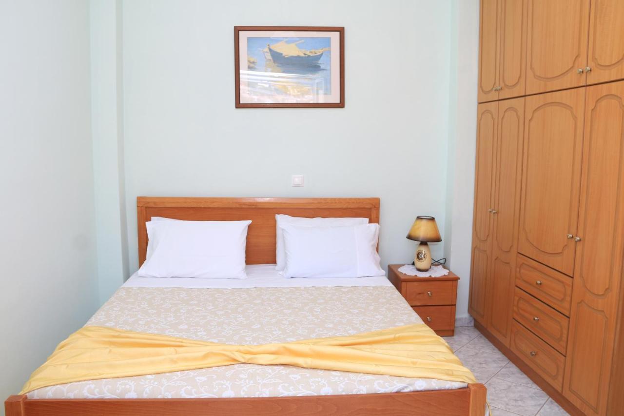 Isabela Apartments Sarandë エクステリア 写真