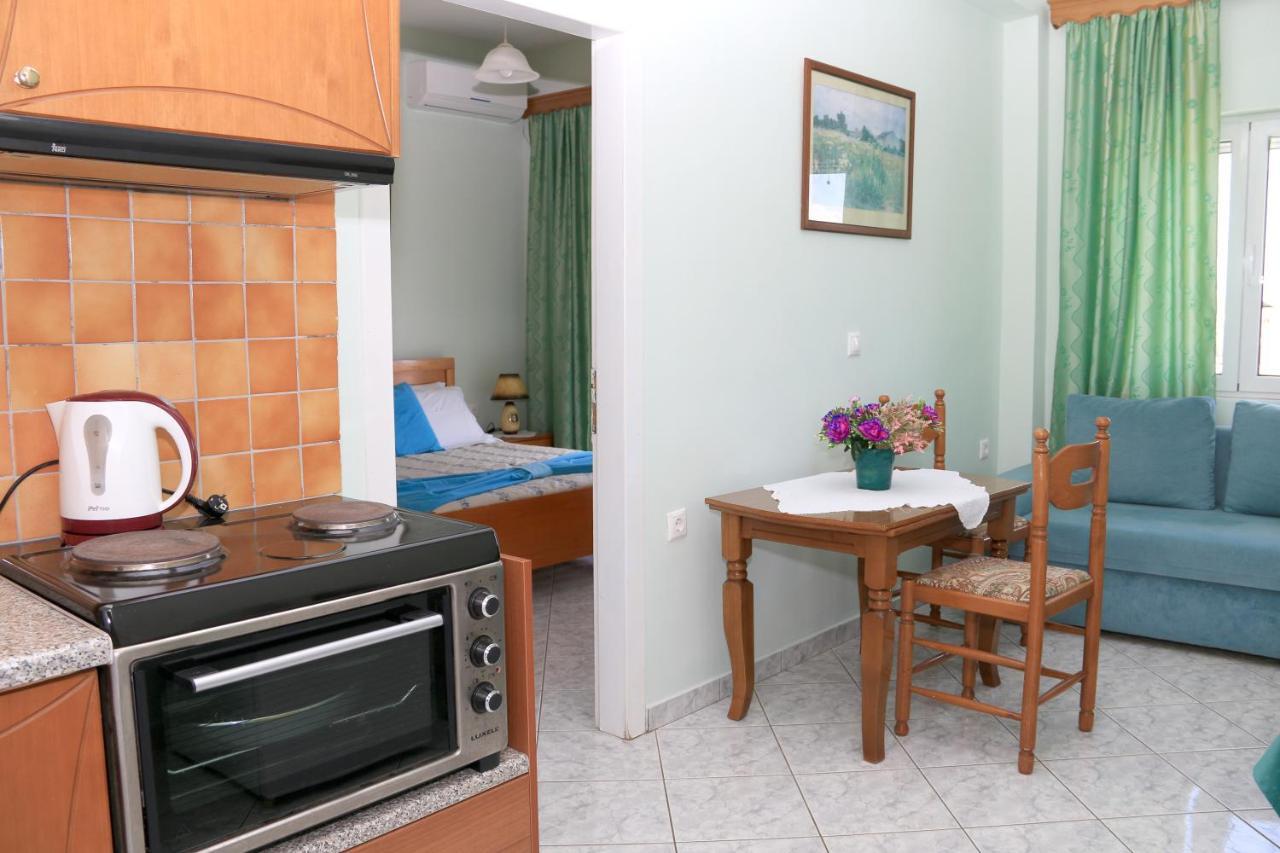 Isabela Apartments Sarandë エクステリア 写真