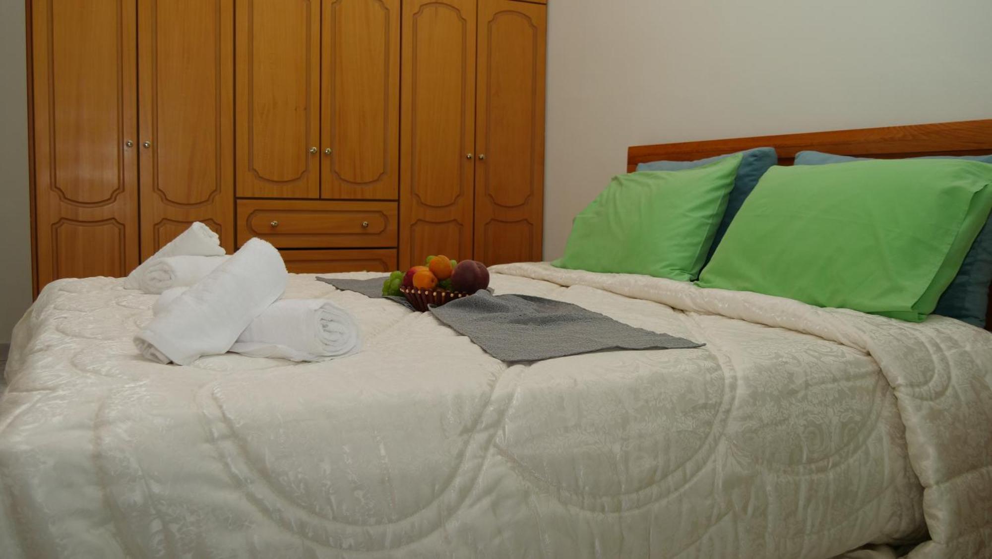 Isabela Apartments Sarandë エクステリア 写真