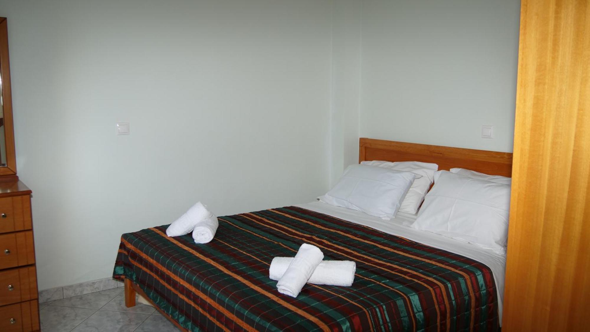 Isabela Apartments Sarandë エクステリア 写真