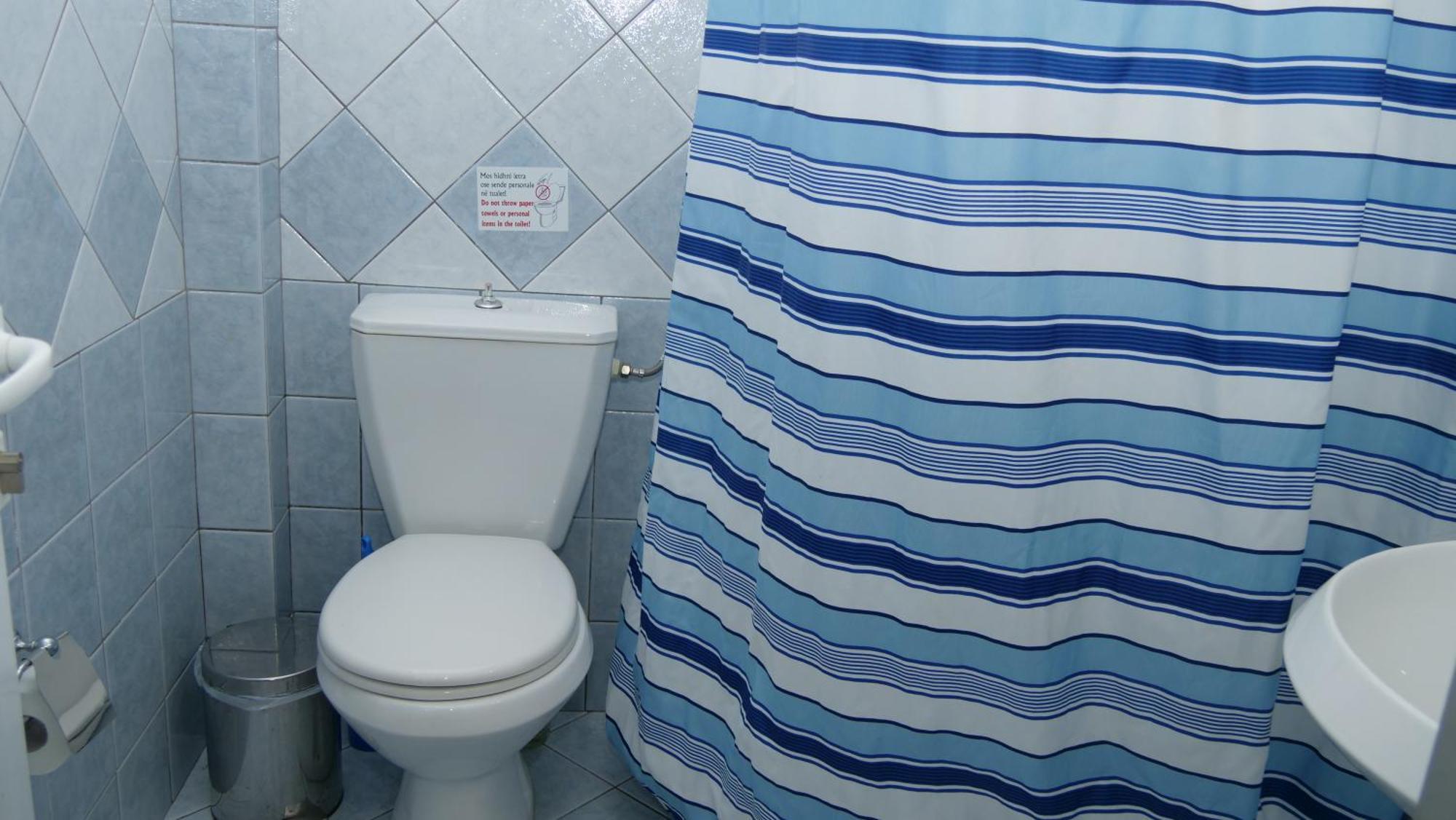 Isabela Apartments Sarandë エクステリア 写真